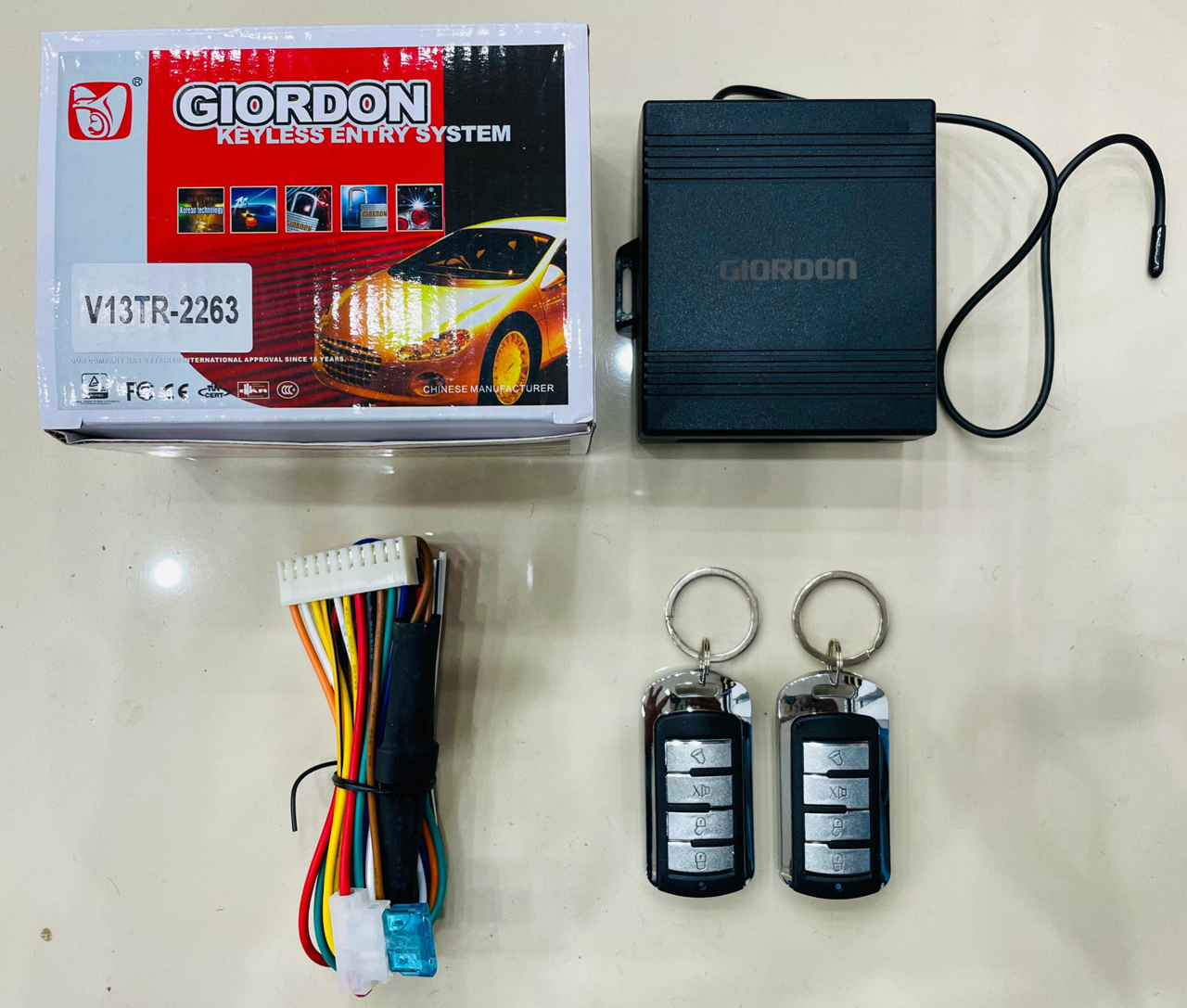 Giordon Keyless Entry System (universal) | Model V13tr-2263