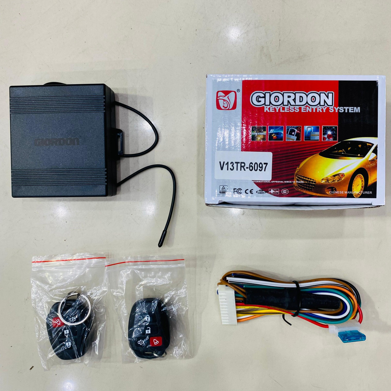 Giordon Keyless Entry System (universal) | Model V13tr-6097